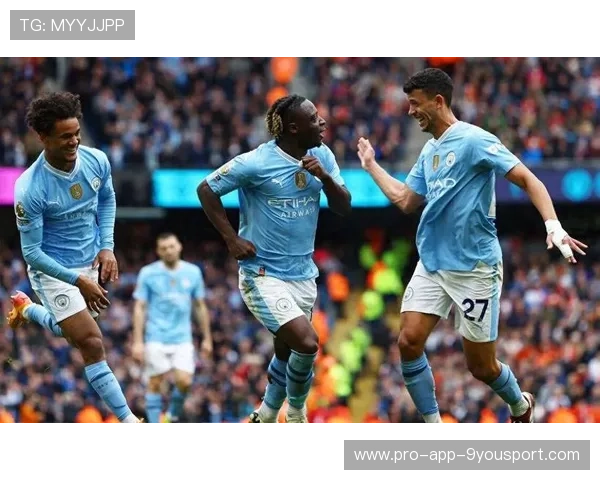 曼城连续渗透肋部，多库脚下变速极具杀伤力